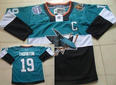 Miesten San Jose Sharks #19 Joe Thornton 2015 Stadium Series Sininen #2 Musta Paita